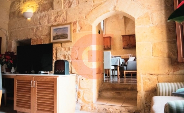 2f372a1b-115a-44a1-8220-c7e9b795547e 2f372a1b-115a-44a1-8220-c7e9b795547e